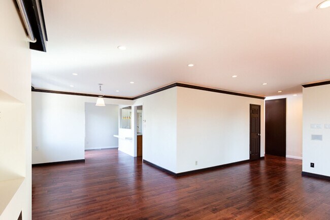 Foto del edificio - Beautiful Four bedroom, Two bathroom house...