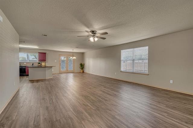 Foto del edificio - 10557 Rising Knoll Ln