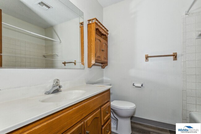 Foto del edificio - 1711 N. Arkansas