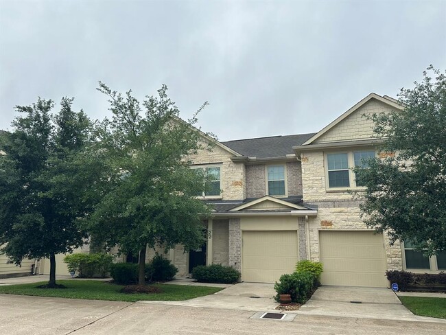 Foto del edificio - 16020 Fountainview Dr