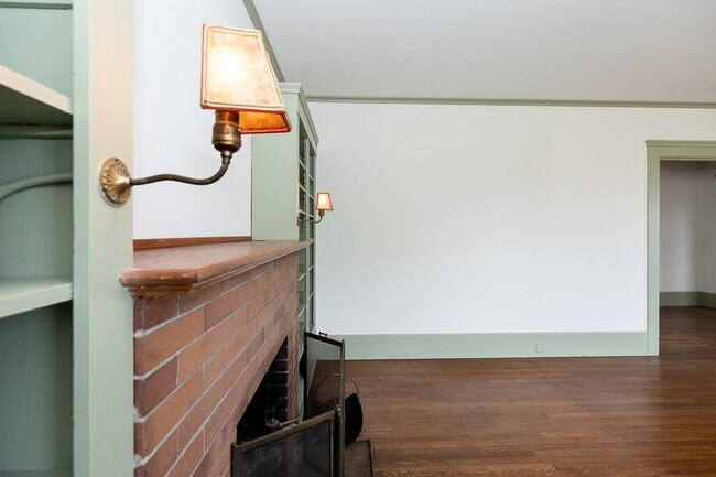 Foto del edificio - Large North Berkeley gem