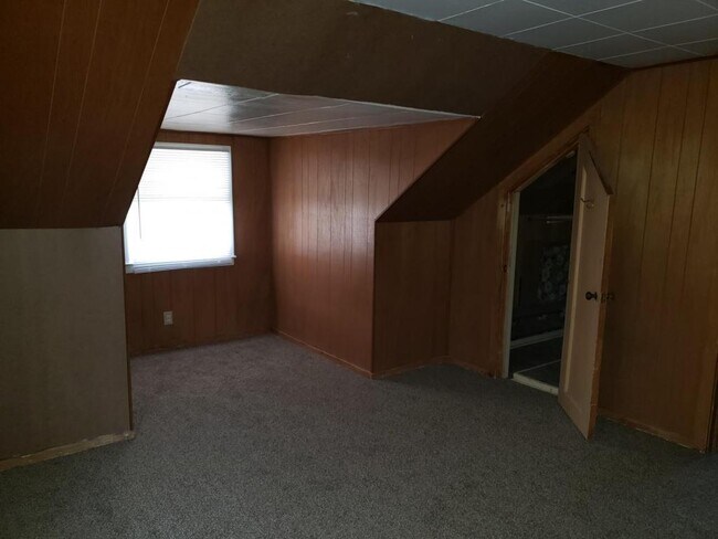 Building Photo - 11667 Beaconsfield