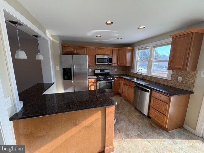 Building Photo - 3251 Morning Glory Rd