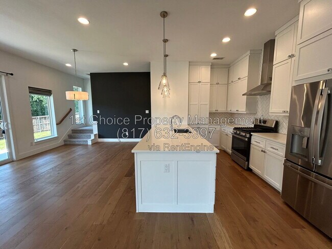 Foto del edificio - 2117 River E Ln.