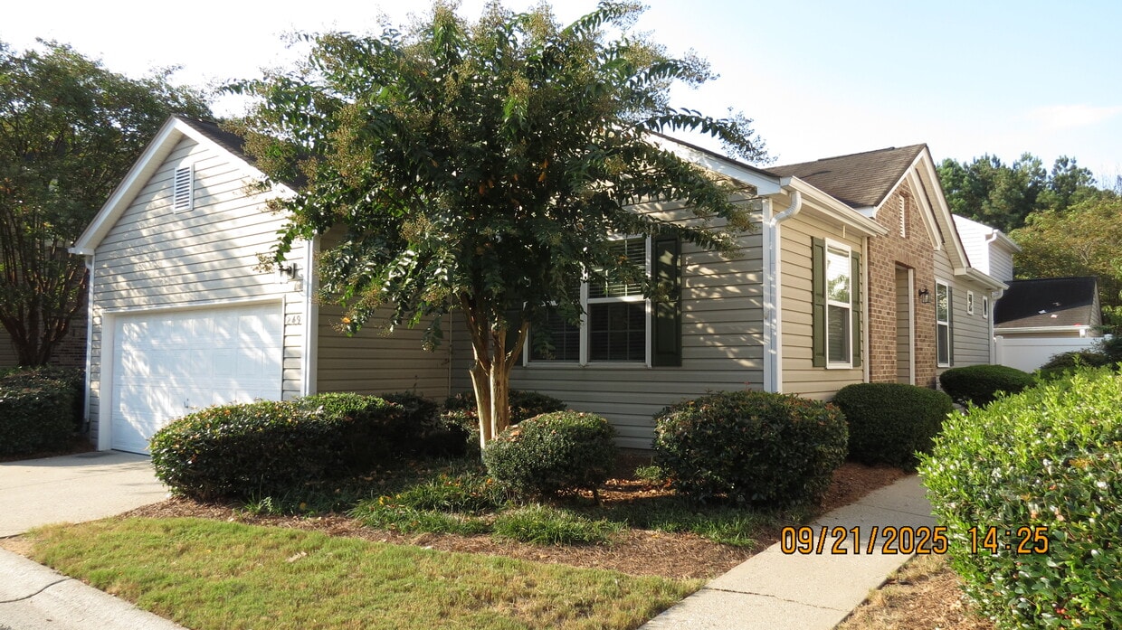 Primary Photo - 249 Hiawassee Dr