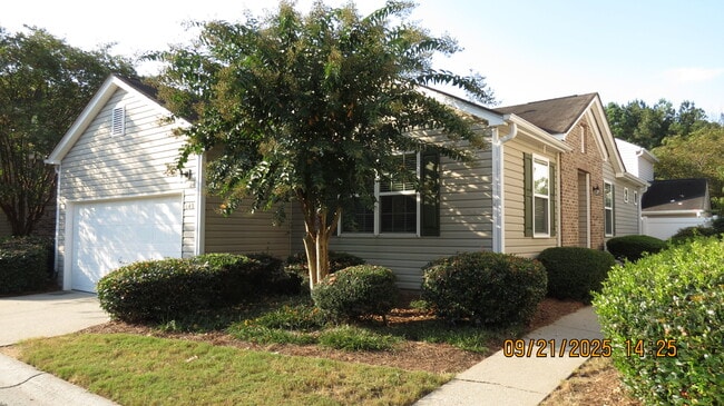 Building Photo - 249 Hiawassee Dr