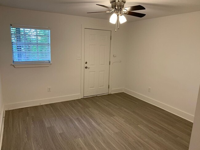 Interior Photo - The Irish