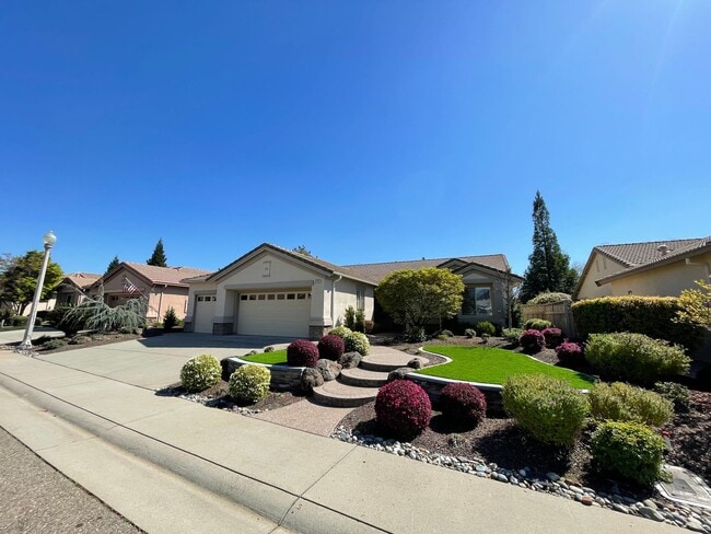 Building Photo - BEAUTIFUL DEL WEBB 55+ ADULT COMMUNITY TAH...