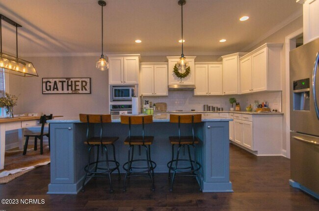 Foto del edificio - 75 Fletcher Ln