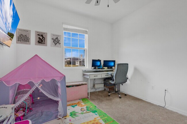 Foto del edificio - 682 Heritage Square Dr