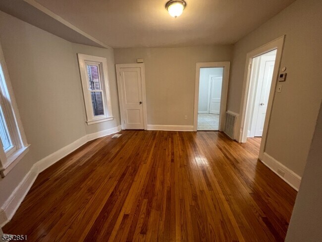 Foto del edificio - 64 Chestnut St