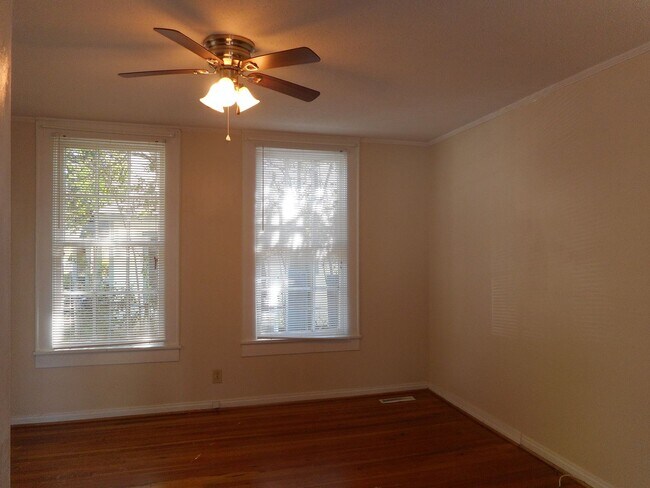 Foto del edificio - 4 Bedroom Near Downtown & Winthrop!
