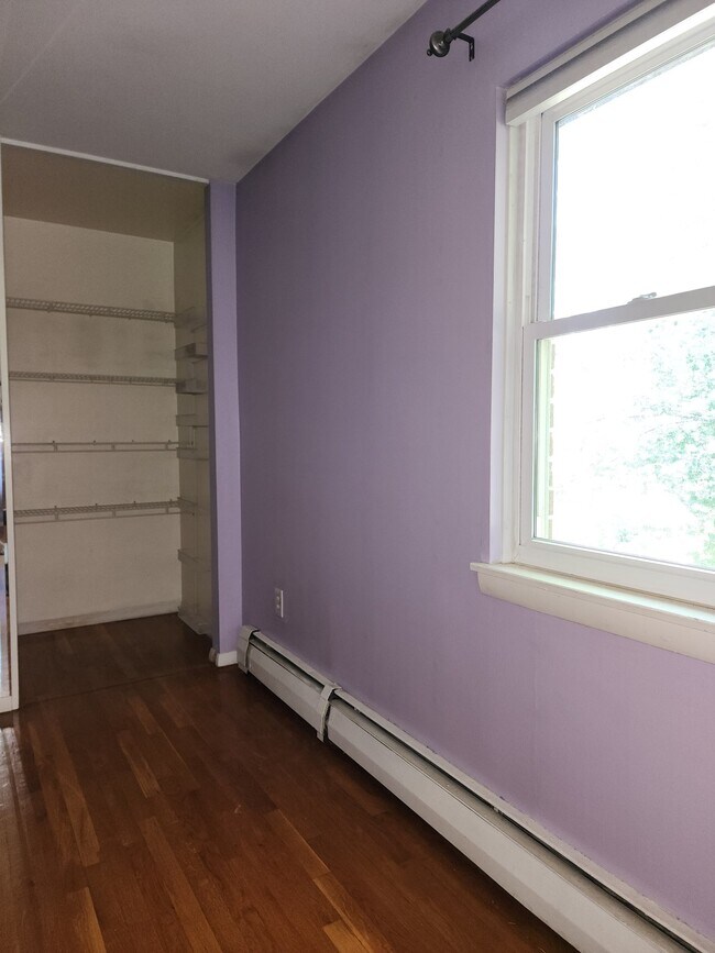 Foto del edificio - 91 Regency Park Dr