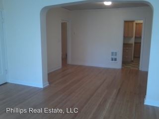 Building Photo - 822 Queen Anne Ave N