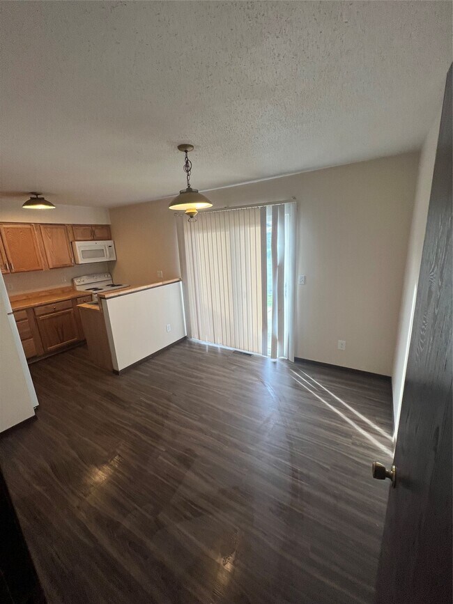 Foto del edificio - 3861 Lancaster Rd