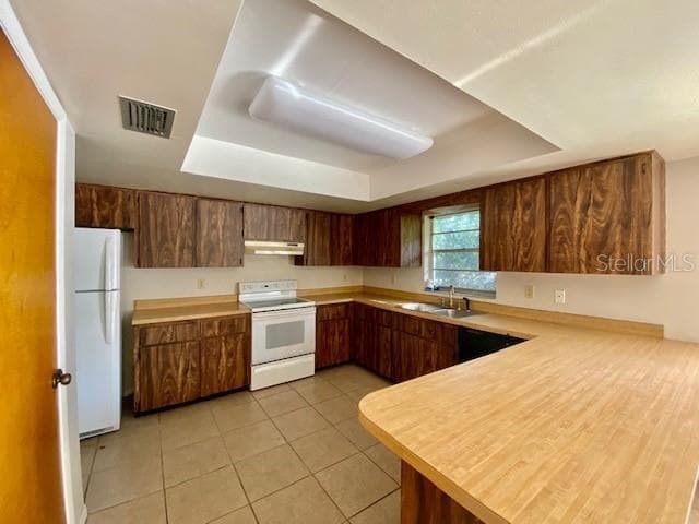 Building Photo - 25946 Pine Ridge Rd