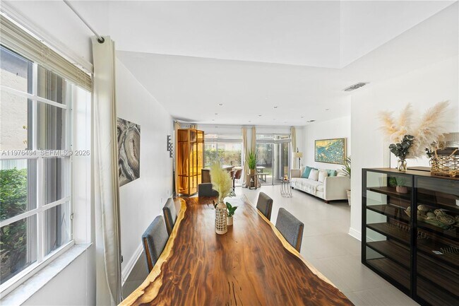 Foto del edificio - 547 NW 157th Ln