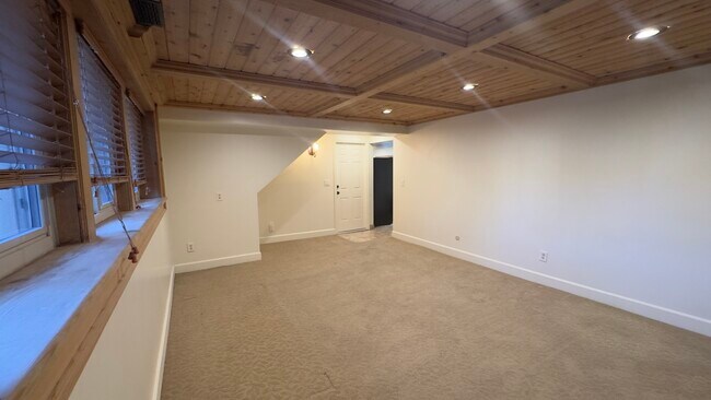 Foto del edificio - 441 Canyon Estates Dr