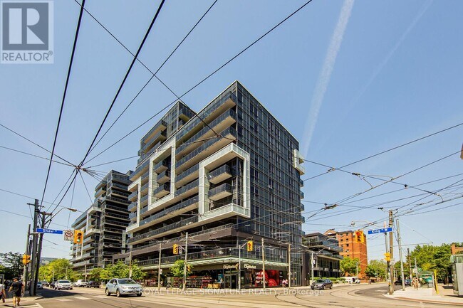 Building Photo - 1030-1030 King St W