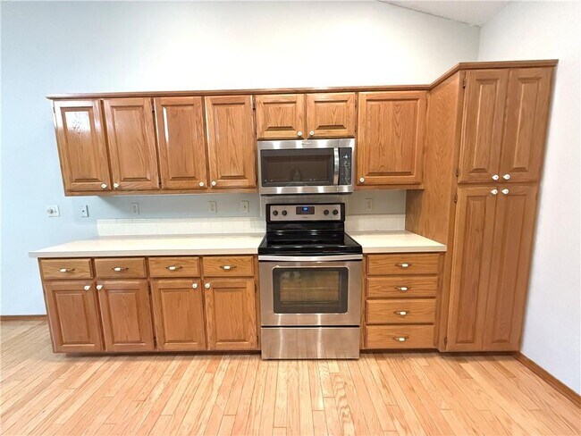 Foto del edificio - 25 Dunbarton Ln