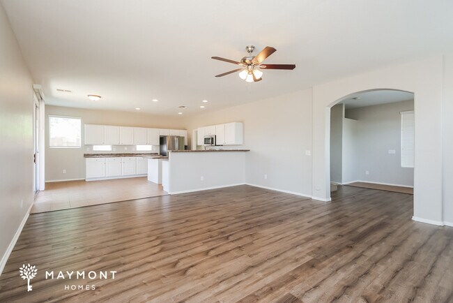 Foto del edificio - 10575 E Primrose Ln