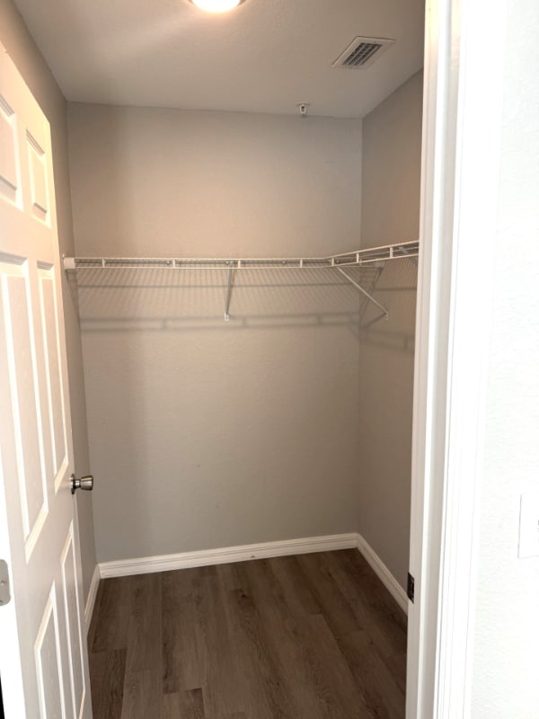 Foto del edificio - 1935 Ave O SW