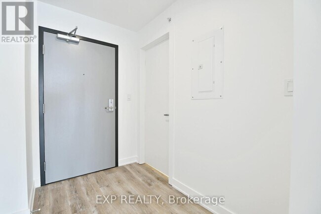 Photo du bâtiment - 134 Robinson Ave