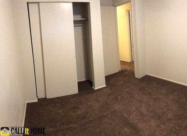 Building Photo - 2175 S 300 E