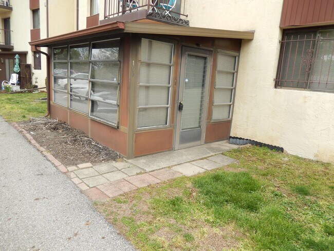 Foto del edificio - 4141 Karl Rd