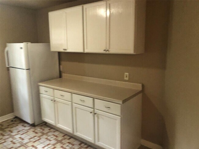 Foto del edificio - 6706 Finch St