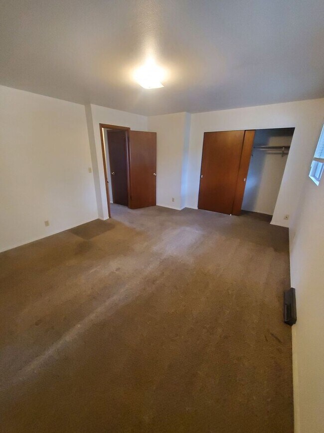 Foto del edificio - 650-670 S 60th St.