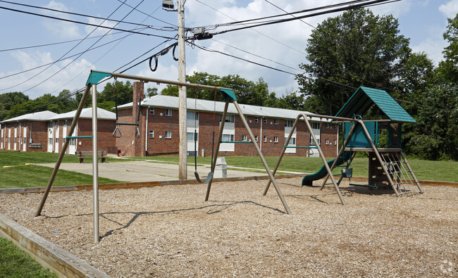 Brookfield Gardens Apartments