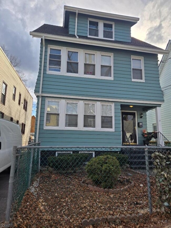 Building Photo - 17 Bamford Pl