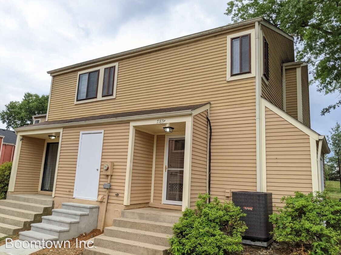 Primary Photo - 4 br, 2.5 bath House - 7183 F Cimarron Court