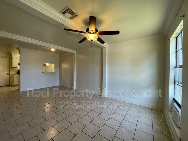 Foto del edificio - 750 Hospital Rd