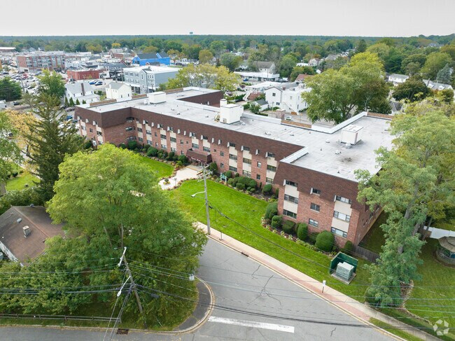 Foto del edificio - Elizabeth Gardens Corp.