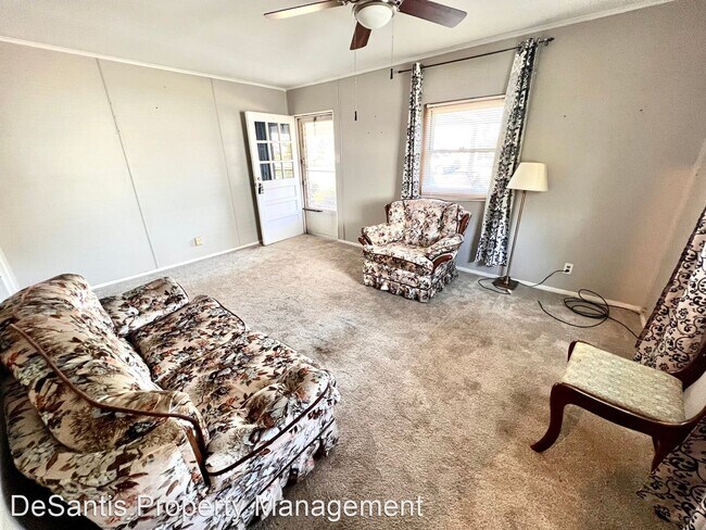 Building Photo - 2 br, 2 bath House - 1919 W. Washington St...