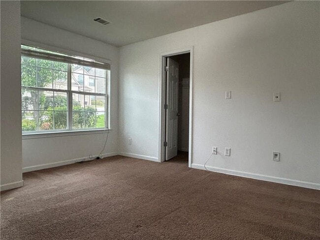 Building Photo - 1040 Baltic Way