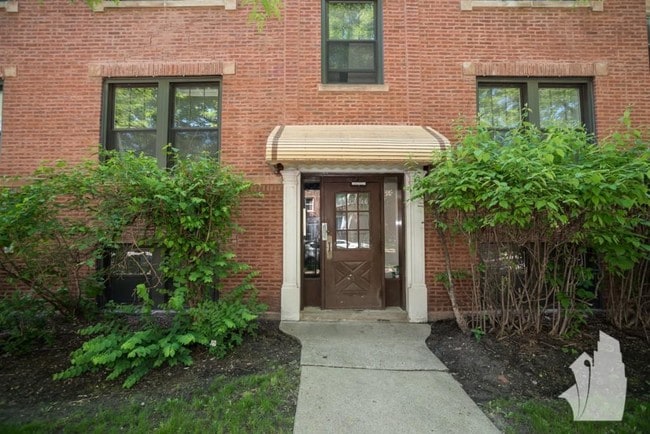 Building Photo - 4844 N Rockwell St