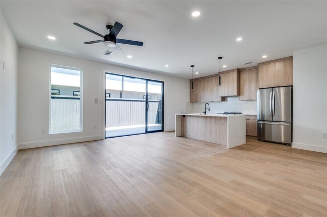 Building Photo - 7305 Flyers Way