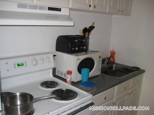 Foto principal - 886 Huntington Ave