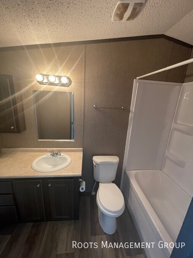 Building Photo - Home Available to Lease - Apply Today!