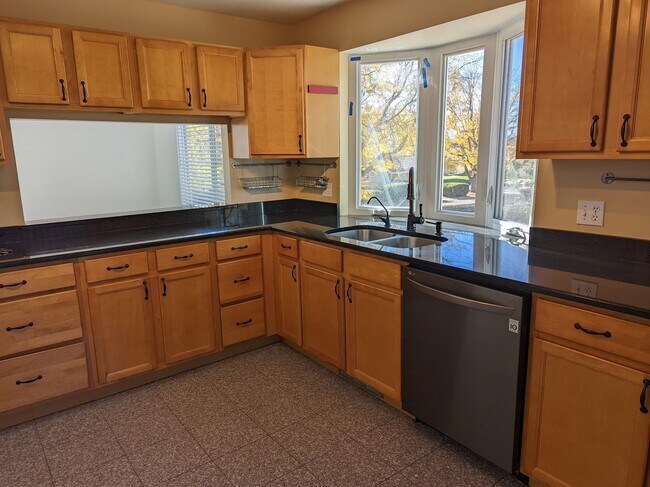 Photo - 1993 S Pitkin St House