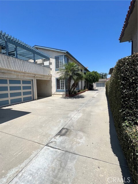 Building Photo - 8333 5th St