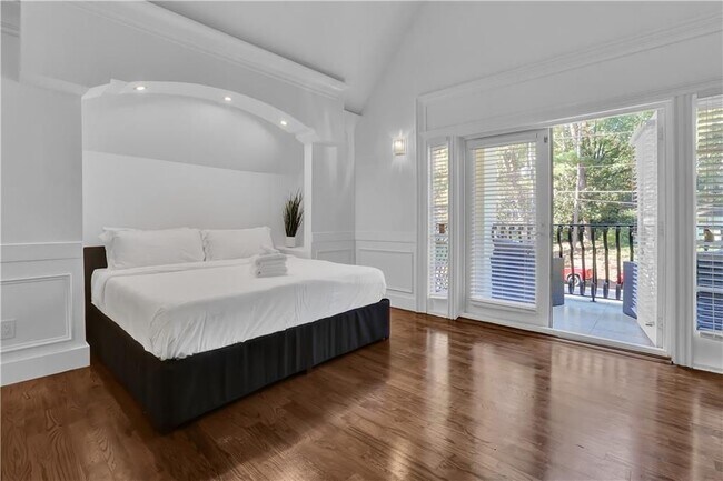 Foto del edificio - 50 Lakeland Dr NW