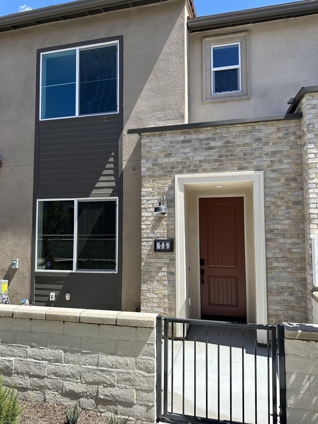 Photo - 3691 E Moonlight St Townhome