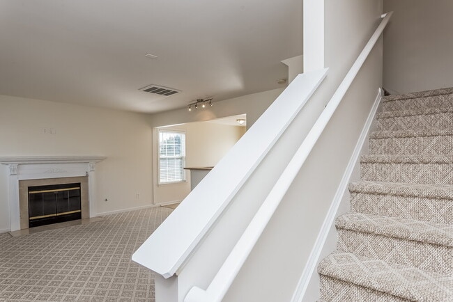 Building Photo - 5010 Stowe Derby Dr
