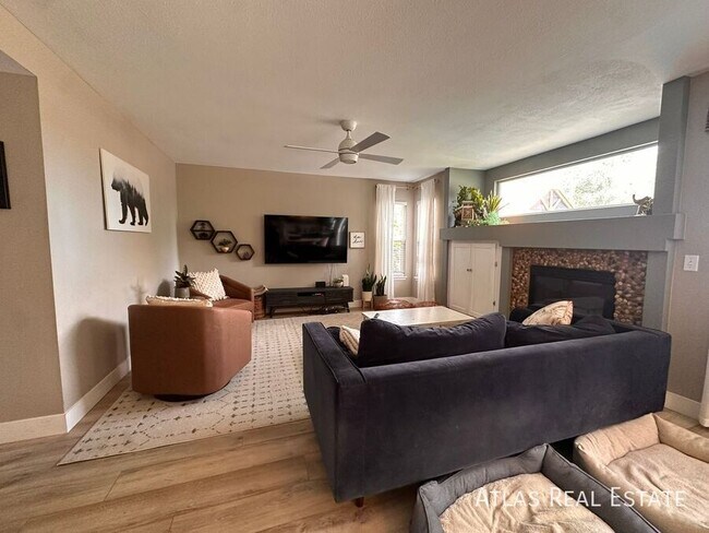 Foto del edificio - 5541 Spruce Ave