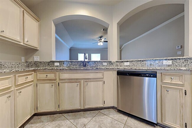 Foto del edificio - 26849 Armor Oaks Dr