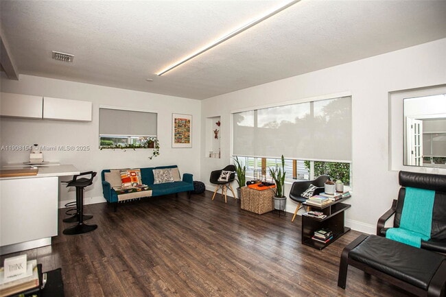 Foto del edificio - 1050 NW 46th St